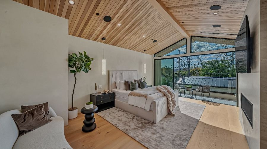 Primary suite